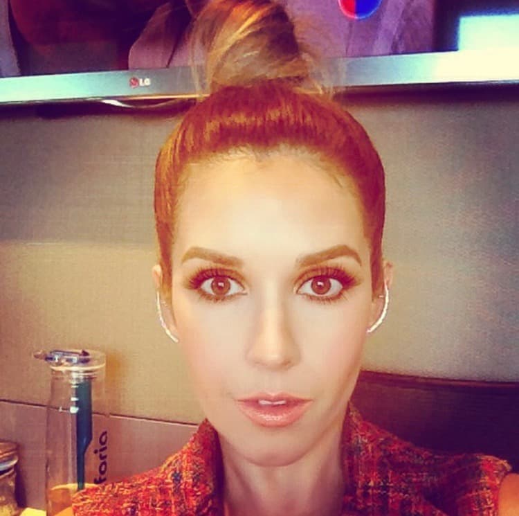 Si tu eres una de esas mujeres que siempre andan a las carreras, este estilo te quedará perfecto.