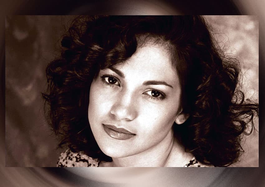 "Mi generación estaba muy enfocada en las modelos de talla 0, algo inalcanzable para la mayoría de las personas normales, incluyéndome", recordó
<b><a href="https://www.univision.com/entretenimiento/por-que-el-anillo-de-jlo-es-machista-y-mucho-y-no-un-canto-al-empoderamiento-de-la-mujer">la intérprete de 'El anillo'</a></b>.