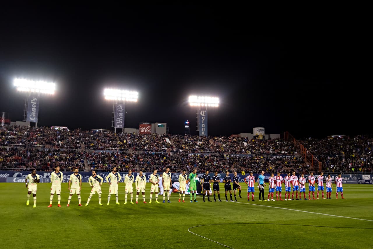 La última vez que estos dos se enfrentaron, hace unas semanas, en el Estadio Azteca, el campeón del fútbol mexicano apenas pudo vencer por 1-0 a los potosinos. Se venía la revancha.