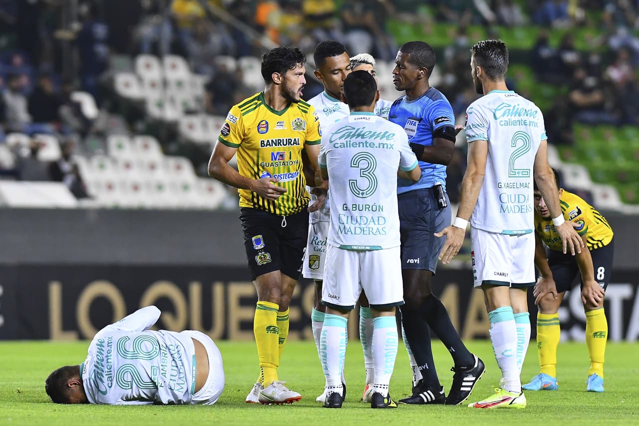 Elías Hernández vuelve a aparecer en la vuelta, le da la victoria 1-0 a León, poen el 3-0 definitivo en global y aseguran su liugar en los cuartos de final.
