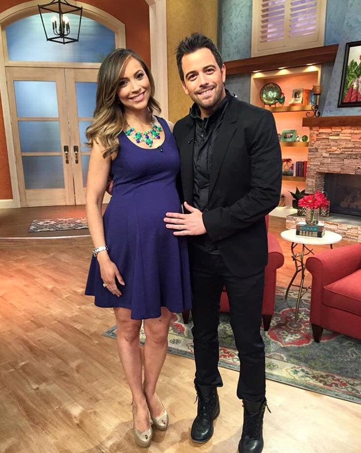 Mane pasó a saludar a la bebita de nuestra Satcha Pretto.