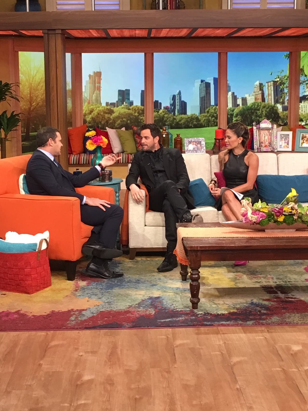 Mane está feliz de poder combinar la actuación con la música, que es su pasión.