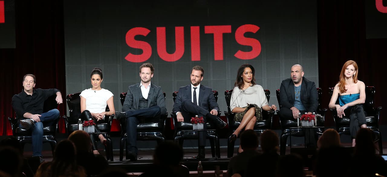 Precisamente en el 2011, comenzó a trabajar en la serie 'Suits', de la cual formó parte hasta comienzos de 2018.