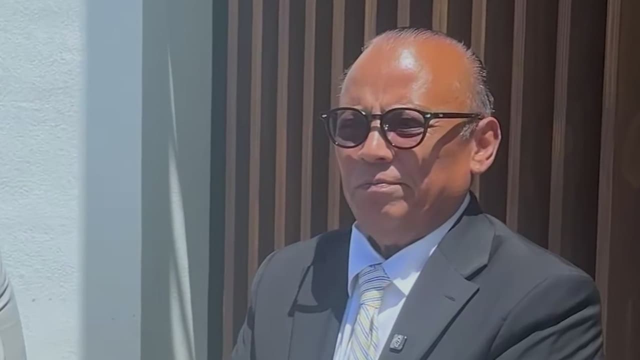 Juez niega detener orden de deportación del chef mexicano Roberto Guzmán: tiene 30 días para apelar