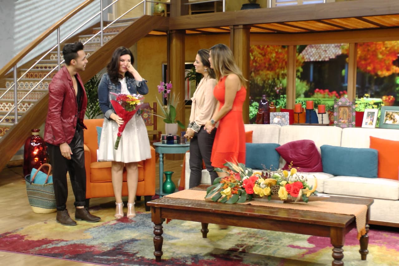 Con lágrimas de felicidad, agradeció por la maravillosa sorpresa.