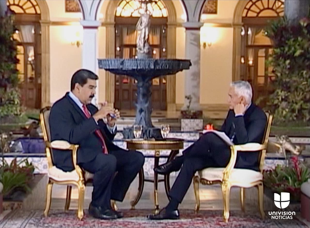 “Te vas a tragar con Coca-Cola tu provocación”: Univision recupera la entrevista completa de Jorge Ramos a Nicolás Maduro
