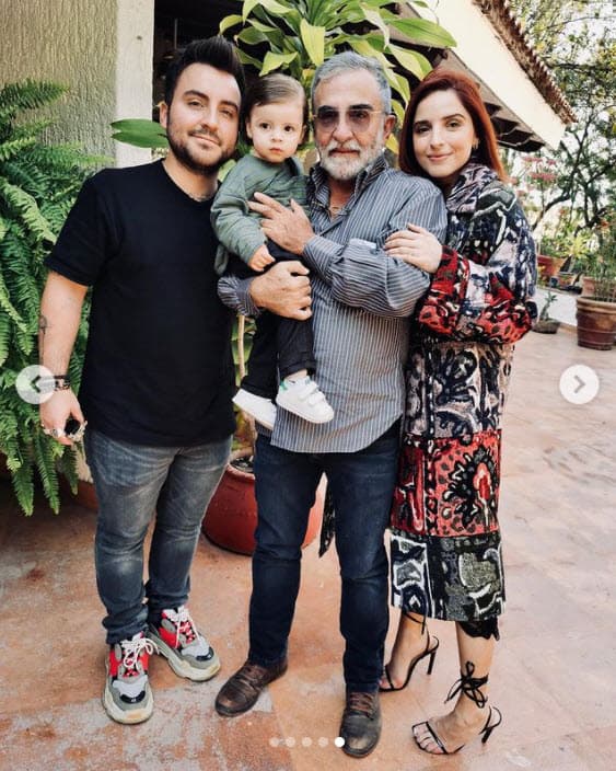 En medio de esto, los Fernández celebraron la primera Navidad sin el patriarca y se reunieron para celebrar la festividad y honrar su memoria. 
<br>