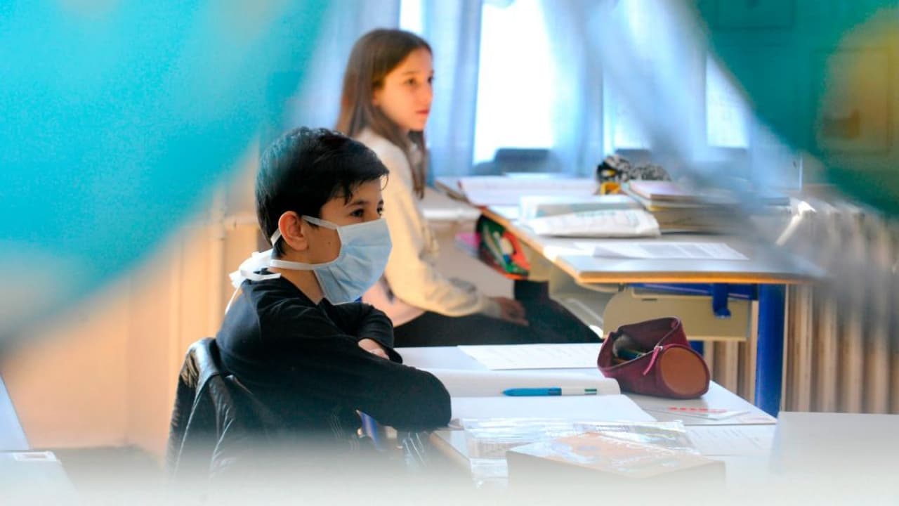 Juez deniega parte de la demanda contra máscaras presentada por estudiantes de Nueva Jersey