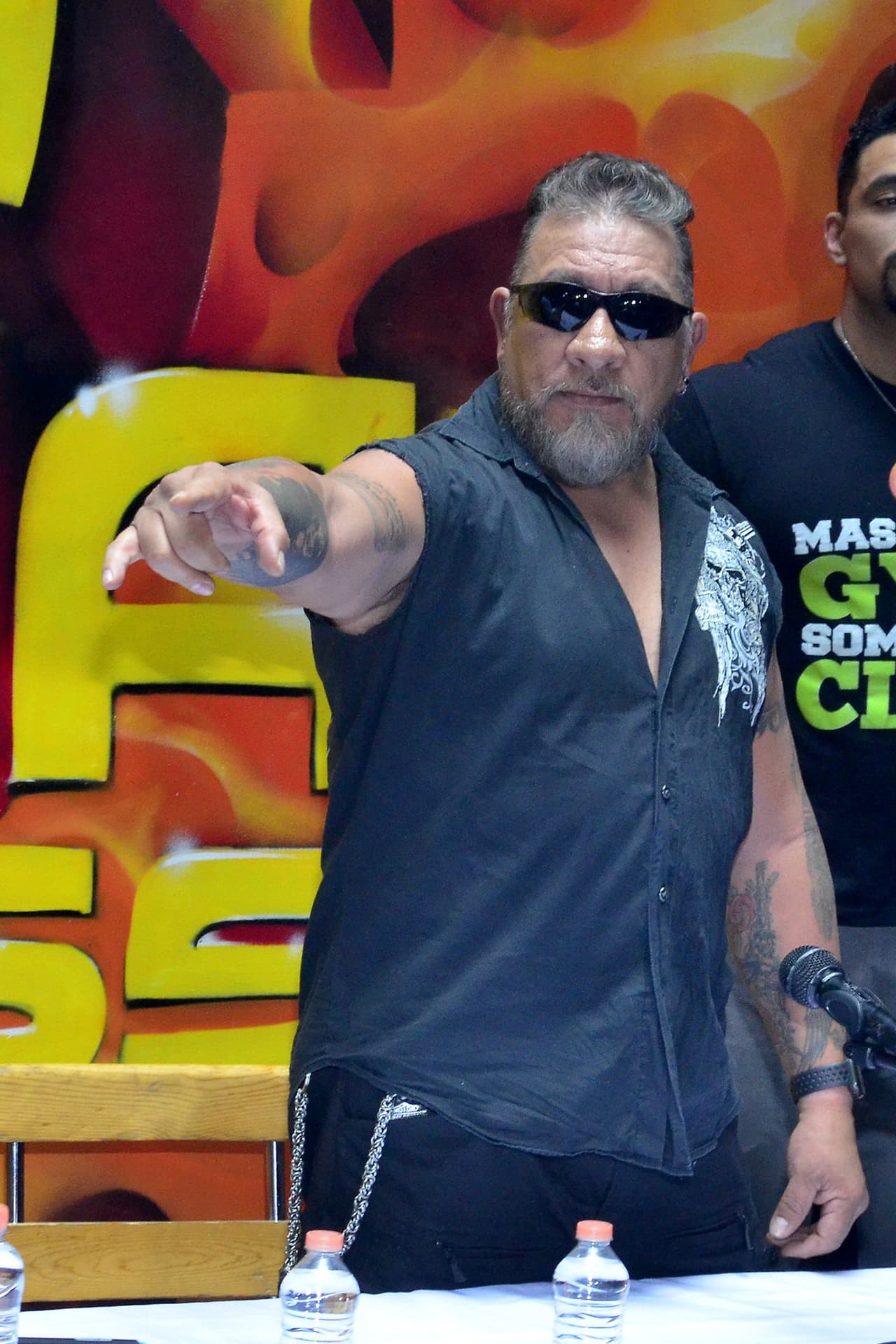 Adame consideró que la reacción de Trejo se debió a que tenía miedo: "Yo creo que es el 
<b>pánico</b> que tiene, aparte de naco y de marrano, es el pánico que tiene porque sabe lo que le va a pasar".