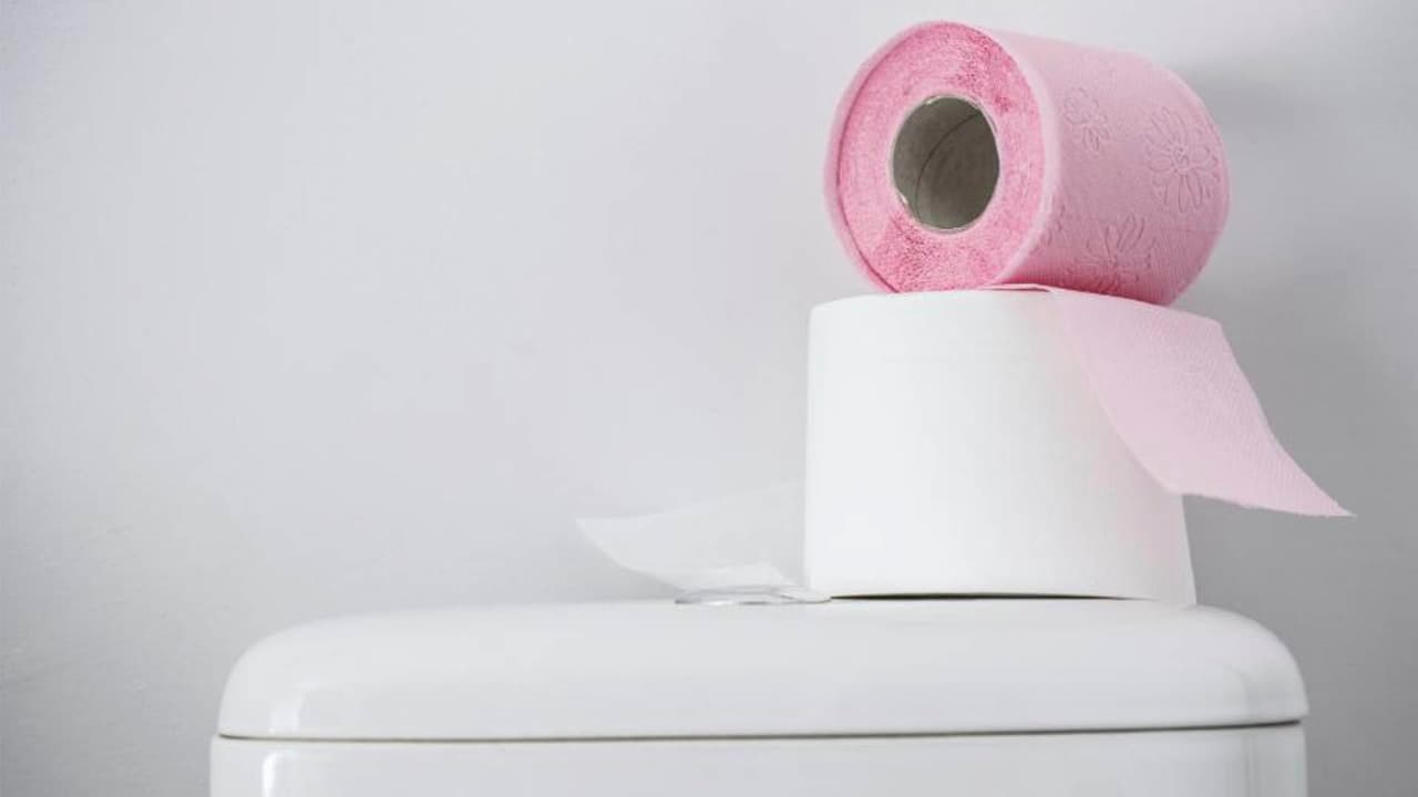 Hospital obliga a los pacientes a pedir papel de inodoro antes de utilizar el baño para ahorrar