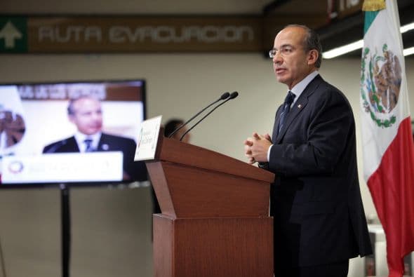 Con Felipe Calderón terminaron 12 años de gobierno panista, y dio paso al regreso del Partido Revolucionario Institucional (PRI) a Los Pinos, la casa presdiencial.  El PRI perdió el poder en el 2000 tras gobernar por más de 70 años México.