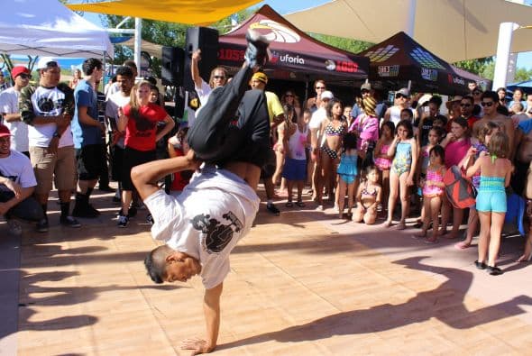 Una tremenda "Fiesta de Verano" disfrutaron cientos de personas en "Wet 'n' Wild, donde estuvieron presentes los talentos de nuestras emisoras de Uforia. 