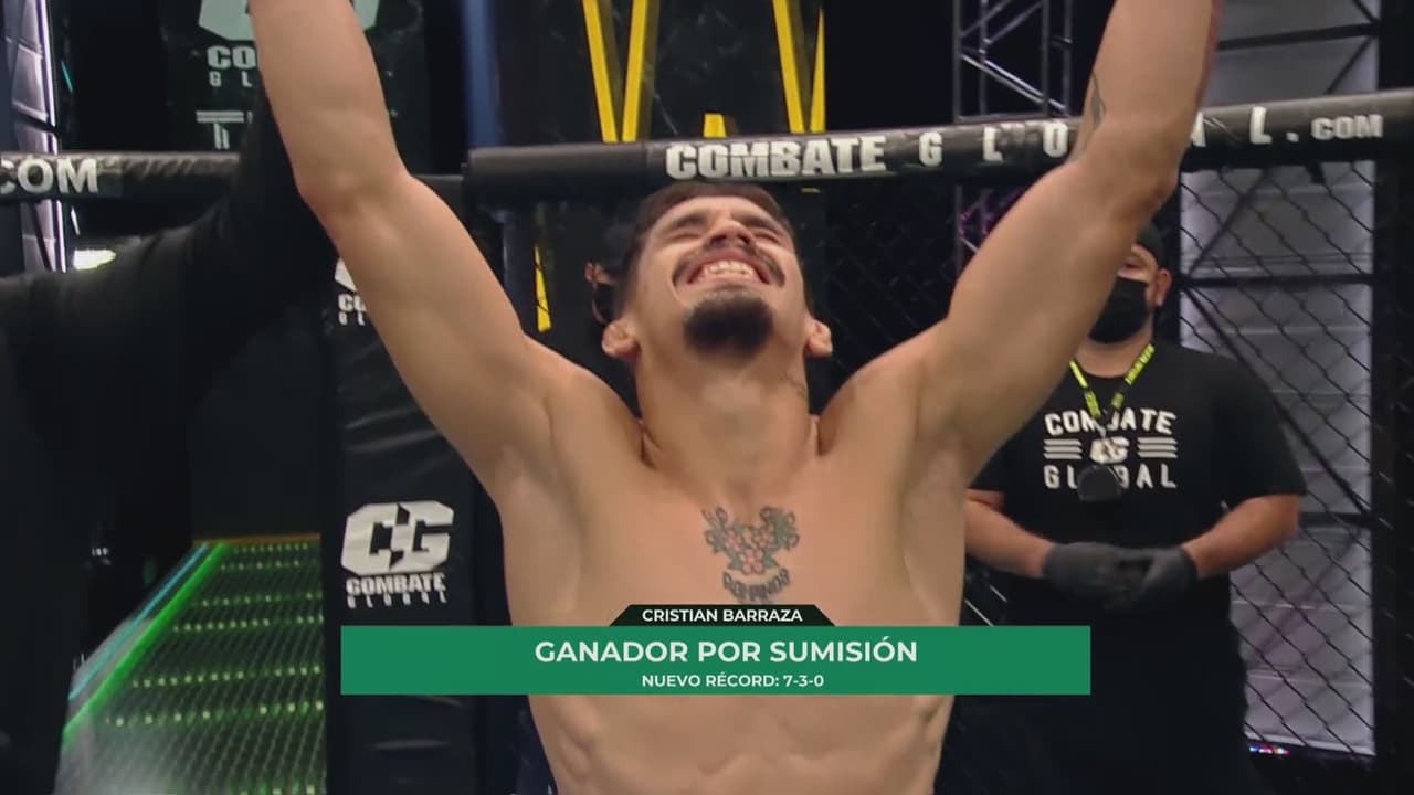 ¡Picó el 'Escorpión'! Chile brilla en cartelera estelar de Combate