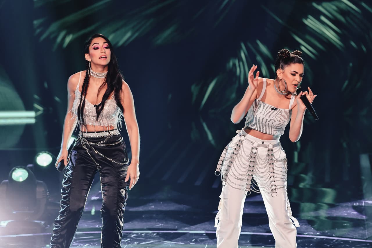 En segundo lugar vimos a 'Vikina' López y Andrea Valles, quienes hicieron una interesante versión del tema 'Me niego,' interpretado originalmente por Reik y Ozuna.