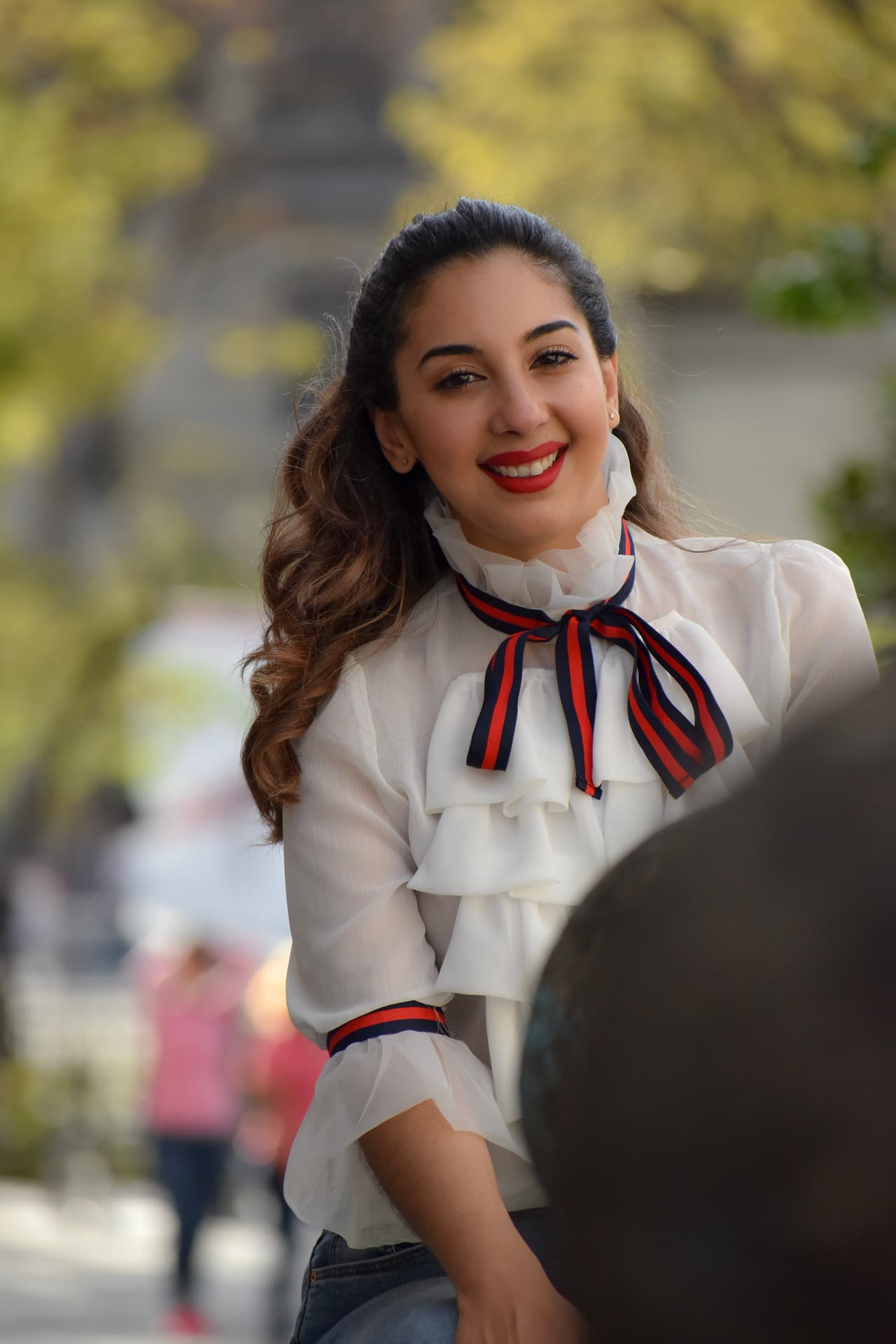 Siguiendo sus pasos por las calles de 
<b>Guadalajara</b>, Mafer hizo una parada a un costado del 
<b>Teatro Degollado</b>.