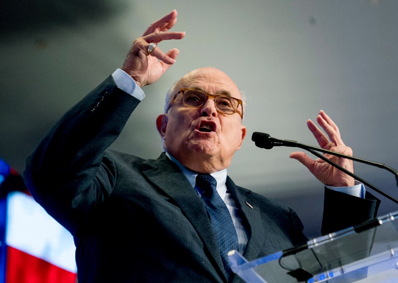 FBI allana el apartamento de Rudy Giuliani e incauta dispositivos electrónicos