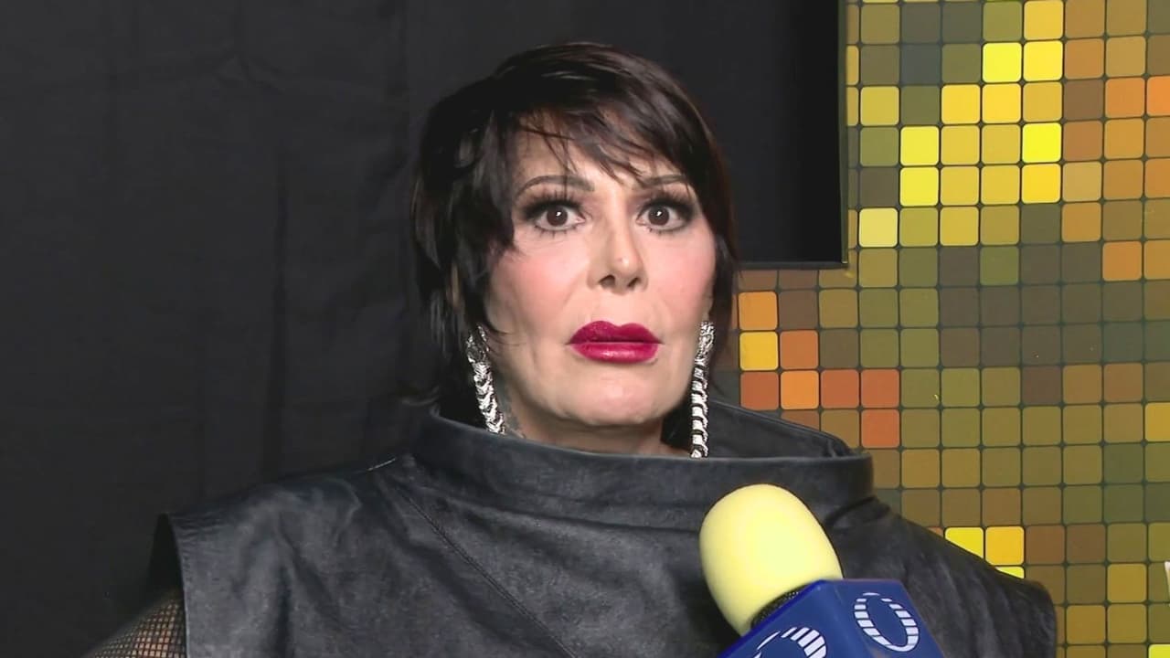 Alejandra Guzmán revela cómo sigue comunicándose con su mamá