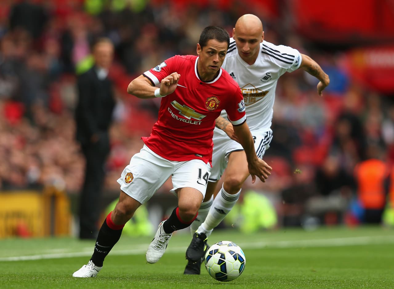 Chicharito es el segundo delantero del Manchester United, asegura Van Gaal