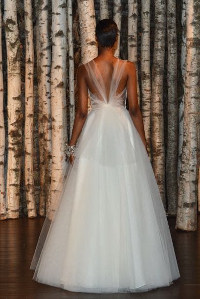 Aquí los mejores modelos del diseñador Naeem Kahn.