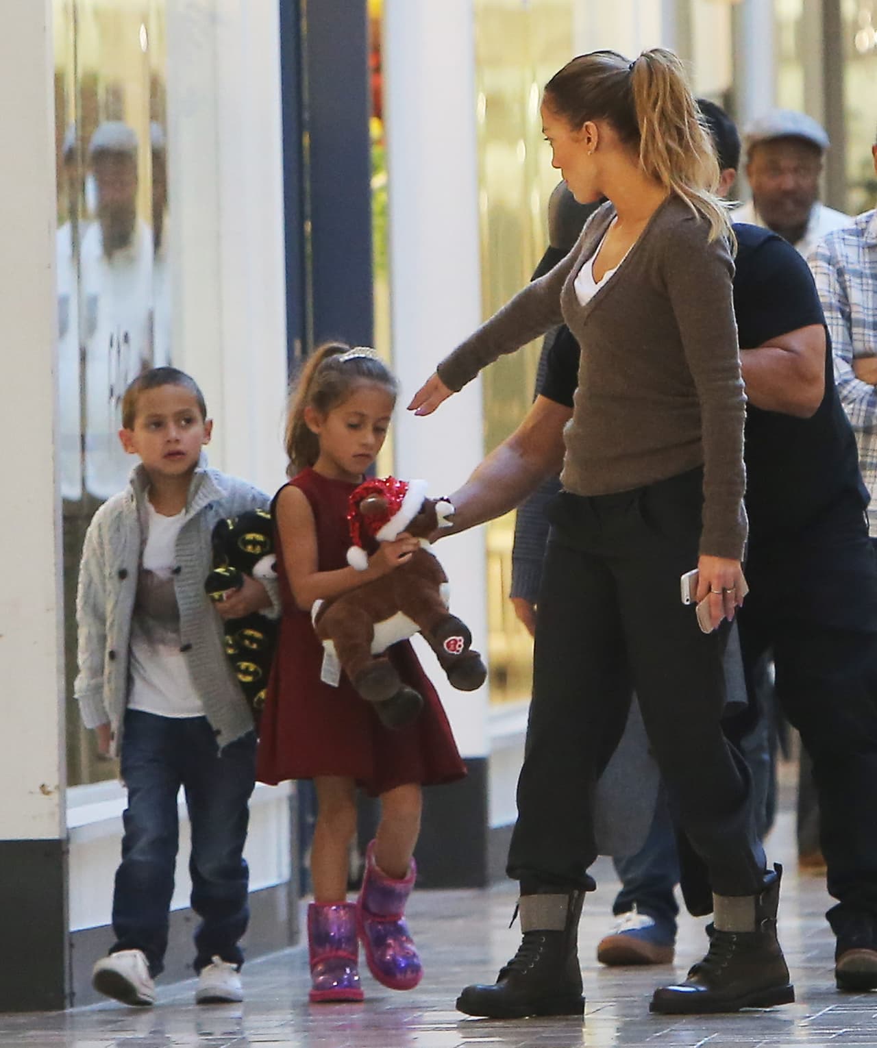 Una foto de 2014, chequen las encantadoras botas de Emme.