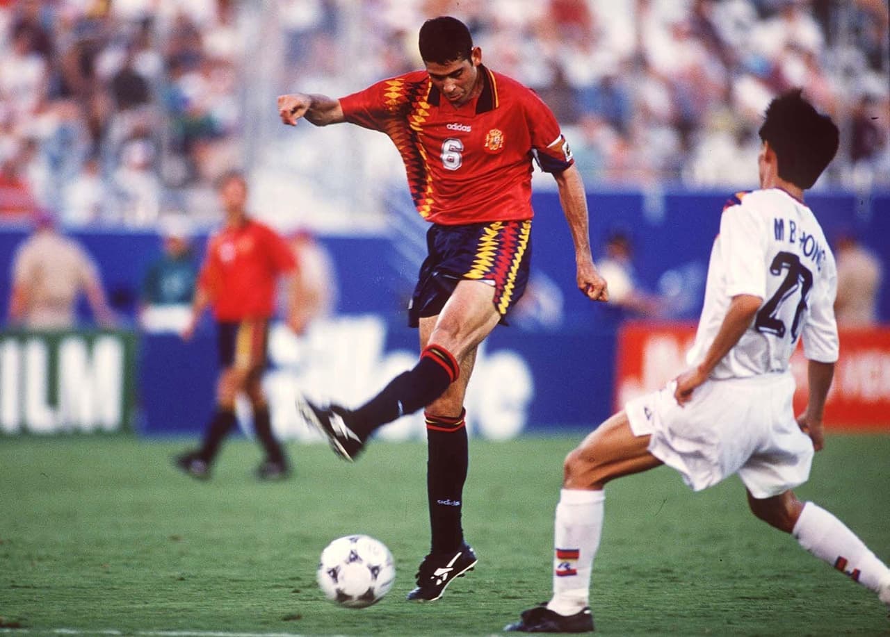 Hierro estuvo en cuatro ediciones de Mundiales (1990, 1994, 1998 y 2002), aunque solo fue en Estados Unidos cuando debutó.