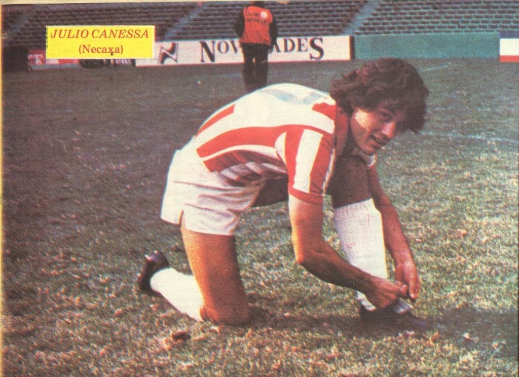 Después tuvo un romance de cinco años con el jugador chileno Carlos Reynoso, pero terminaron por infidelidades del deportista. A continuación quedó flechada por el uruguayo Julio Canessa, otro futbolista con el que sí llegó al altar, pero lo hizo por despecho. Su matrimonio duró poco tiempo.