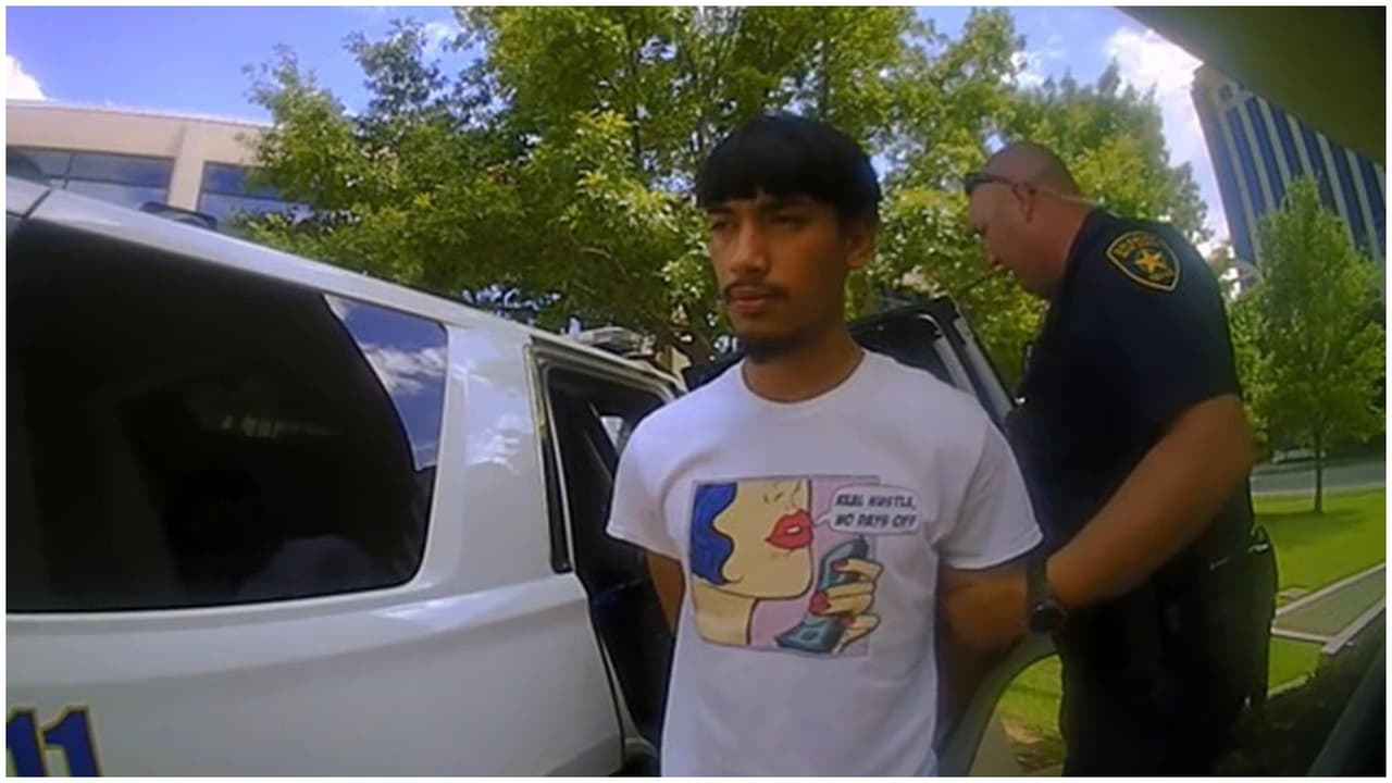 Ernesto Castellón fue detenido por las autoridades después de una persecución.