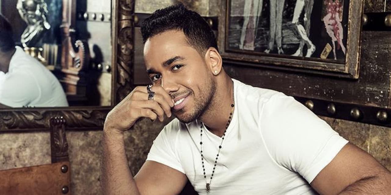 <h2 class="cms-H2-H2">Romeo Santos, Premio Lo Nuestro a la Excelencia 2017</h2>
<br>
<b>Romeo Santos</b> se sumó a las estrellas honradas por Premio Lo Nuestro
<b> </b>en 2017.