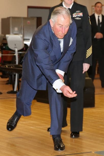 Si, por el contrario, algún sirviente no le cae muy bien, tiene que conformarse con una nota a mano o algún producto de su compañía de alimentos orgánicos, Duchy Organics.