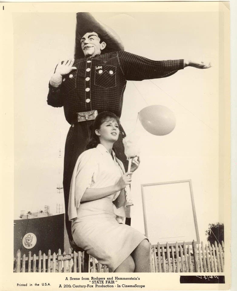 En 1962 salió en la película 
<i>State Fair,</i> que era un drama de una familia texana en una feria.