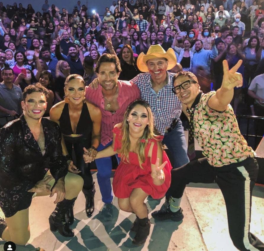 En aquel entonces tenía 22 años y buscaba muchas oportunidades. De eso se acuerda muy bien su amigo Julio Camejo, quien platicó cómo tomaban juntos el metro de la Ciudad de México para trasladarse como lo hacen millones de personas.