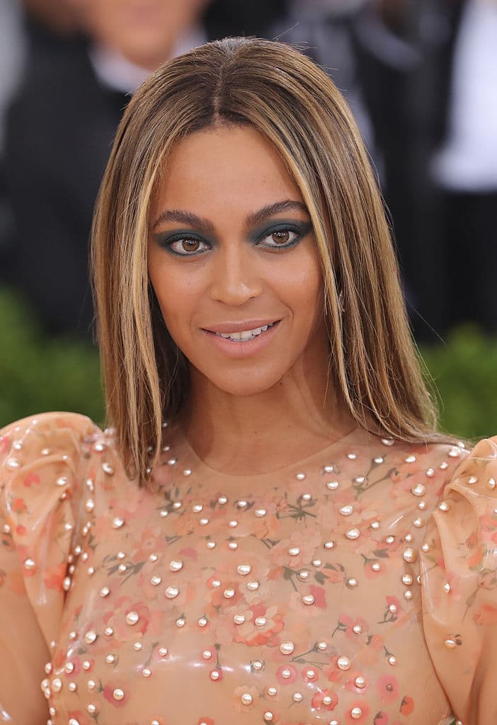 De acuerdo con el sitio web, las pertenencias de Beyoncé (bolsos, vestidos, artículos de su estilista y juguetes para niños) estaban resguardadas en tres bodegas, ubicadas en un complejo de depósitos.