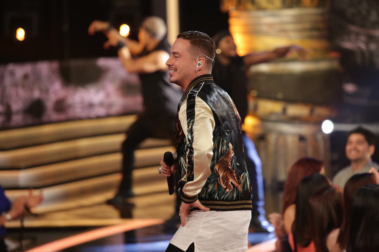 Con presentaciones inolvidables estos artistas conquistaron a las bellas con sexys letras y pegajosas melodías.