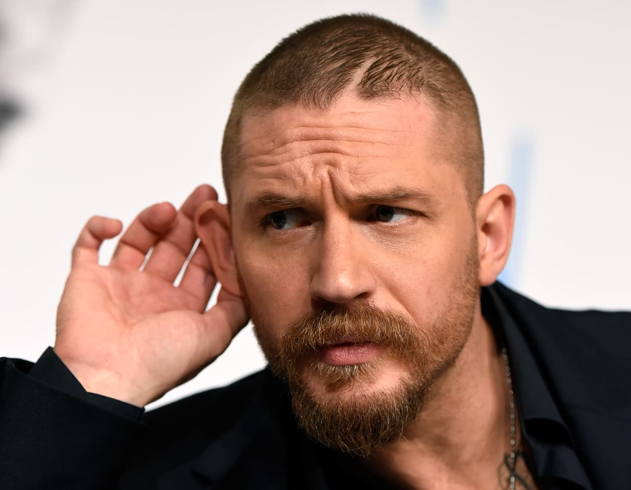 ¿No escuchaste? Te lo decimos de nuevo: ¡Tom Hardy, estás guapísimo!