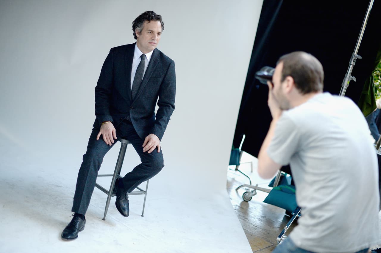 Pero la verdad es que este hombre ya tiene varios años llamando la atención en la alfombra, por su impresionante carisma.