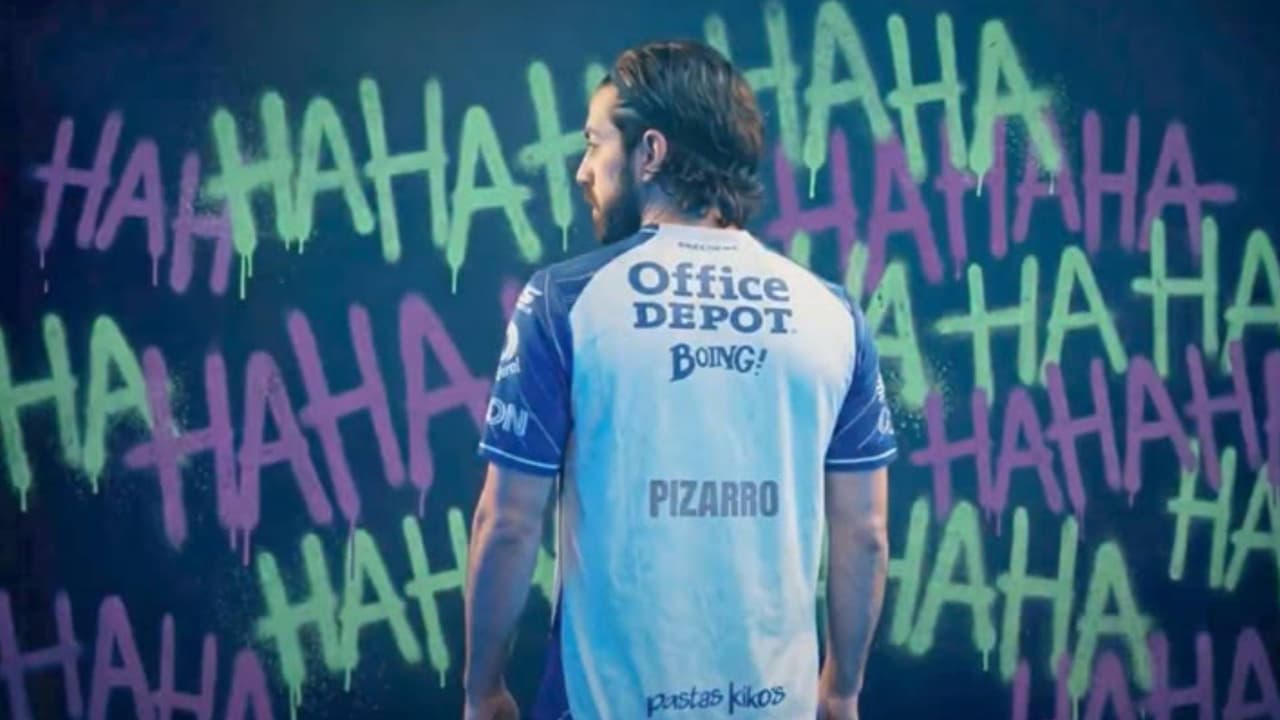 Pachuca hace OFICIAL fichaje de Rodolfo Pizarro al estilo Joker