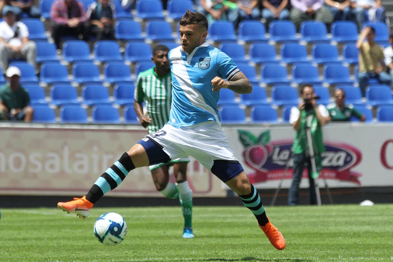 Esto abrió espacios para que los de La Franja utilizaran el contragolpe como una herramienta, aunque no fueron certeros en los desdobles ofensivos.