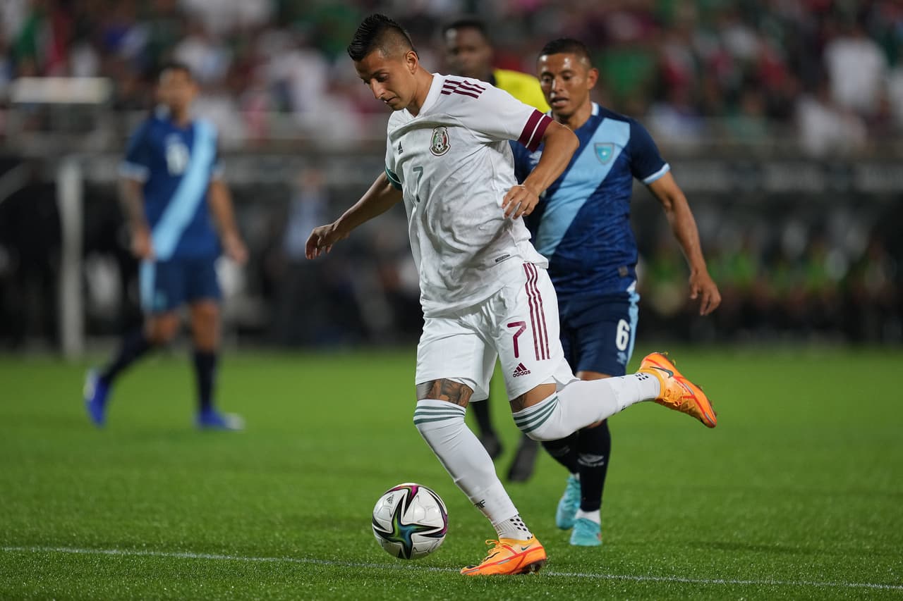 Con un equipo de jugadores jóvenes como Carlos Acevedo, Marcelo Flores o Luis Chávez, el Tricolor tuvo un pobre desempeño ante Guatemala.