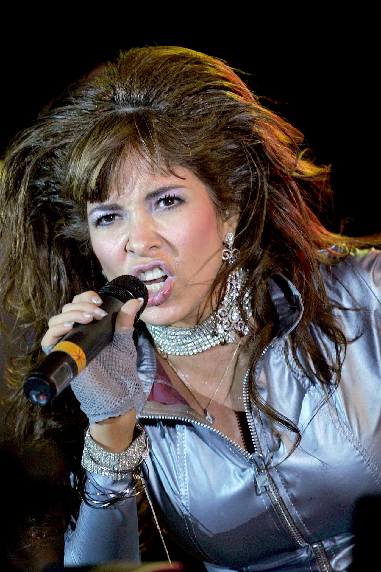 Trevi lleva cerca de treinta años de carrera sobre los escenarios, tras debutar como solista en 1989.