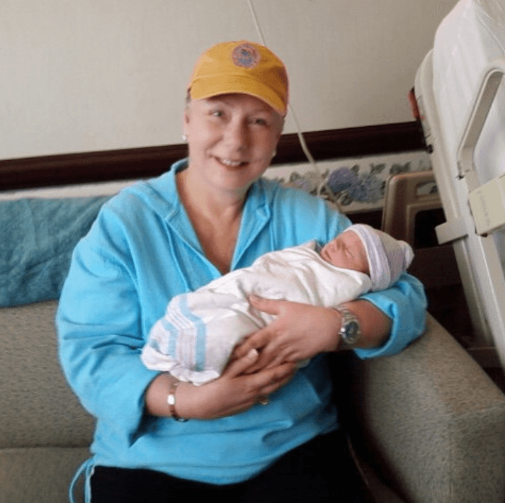 “Yo no soy muy cargadora de ‘babies’, pero cuando lo pusieron en mis brazos casi me morí”, dijo para Escándalo TV tras el nacimiento de su nieto.