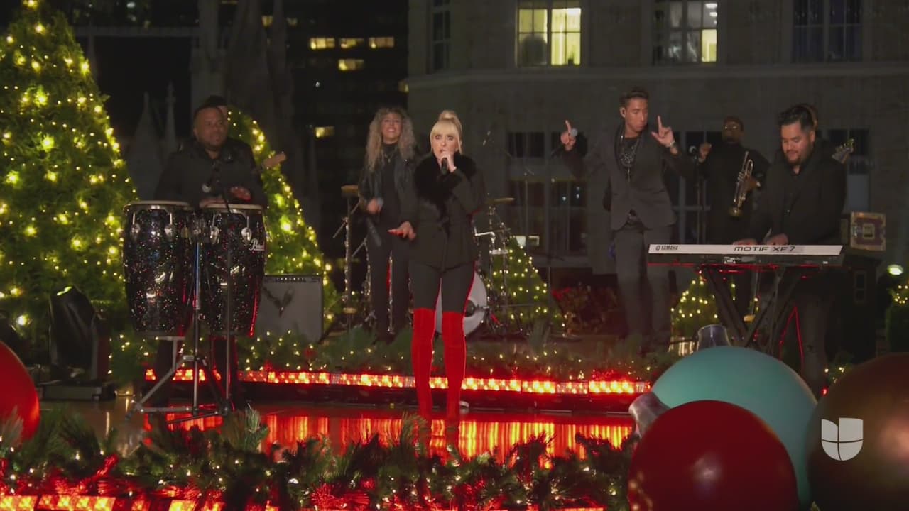 Yuri puso el ritmo a esta noche con una versión salsa de 'Año Viejo'.