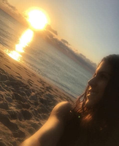 Serenidad... esa es la que quizá la ha ayudado a seguir el camino exitoso que ha comenzado a sembrar.