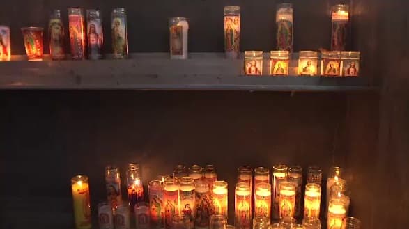 En el Día de la Virgen de Guadalupe sus fieles ruegan por su protección.