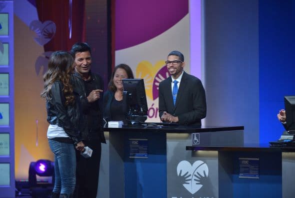 La estrella de Chayanne llenó de música y luz el foro, desde donde encantó ¡y enamoró! a los asistentes. 