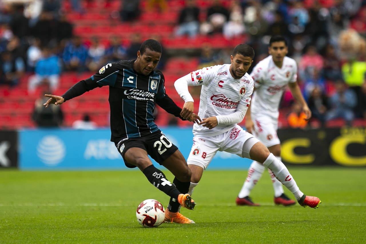 El Querétaro dominó a los Xolos de principio a fin y terminó goleándolos por 3-0 con goles de Nahuelpán, Ruiz y Castillo.