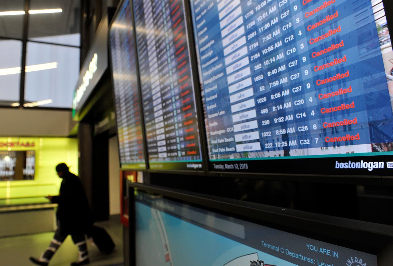 Los aeropuertos muestran inusuales estampas.