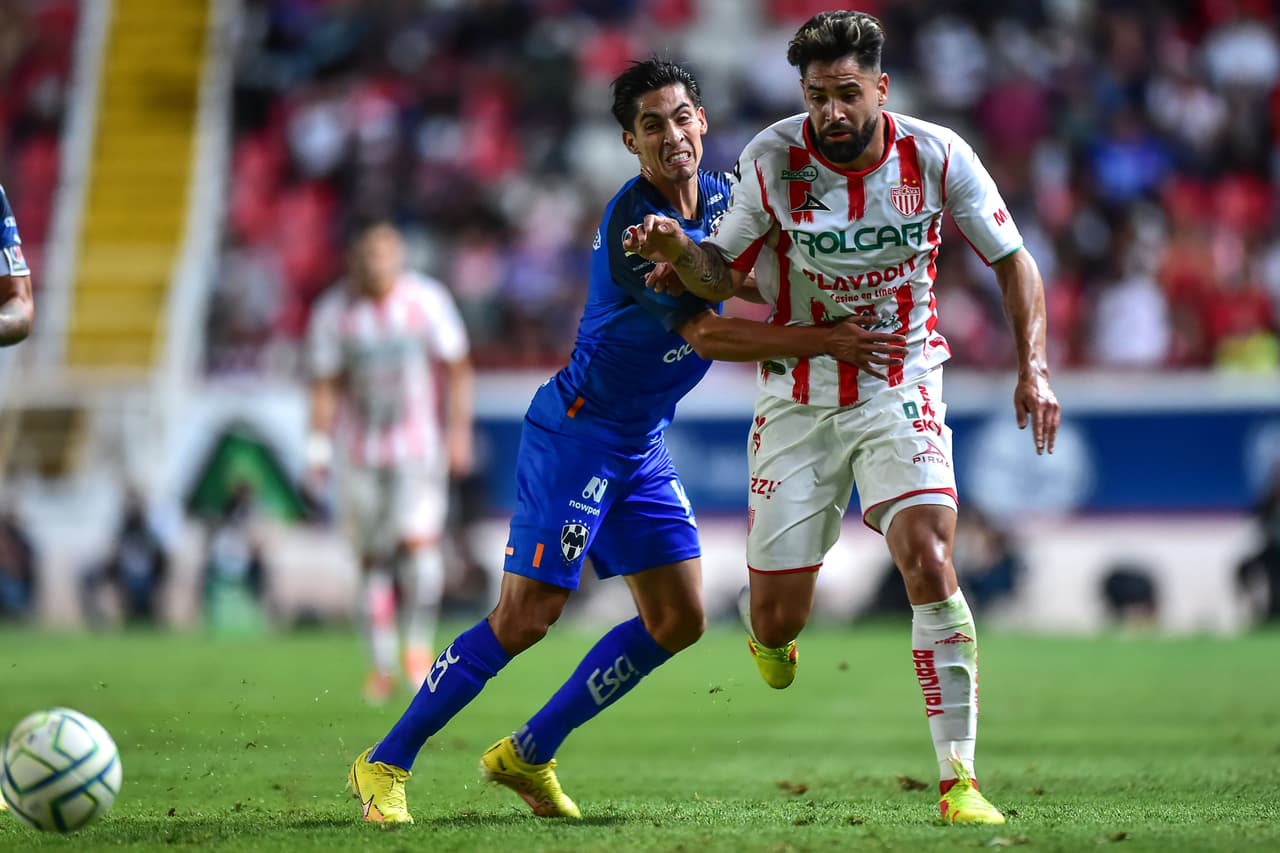 Con goles de Rodrigo Aguirre y Ponchito González, Monterrey vino de atrás para vencer 1-2 al Necaxa y treparse de forma momentánea en la cima del Apertura 2022.