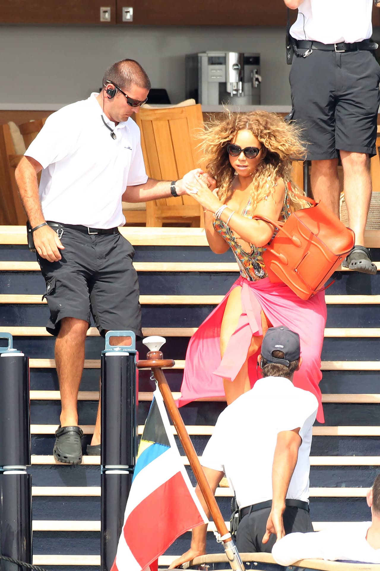 Mariah se salvó de darse unos tremendos golpes.