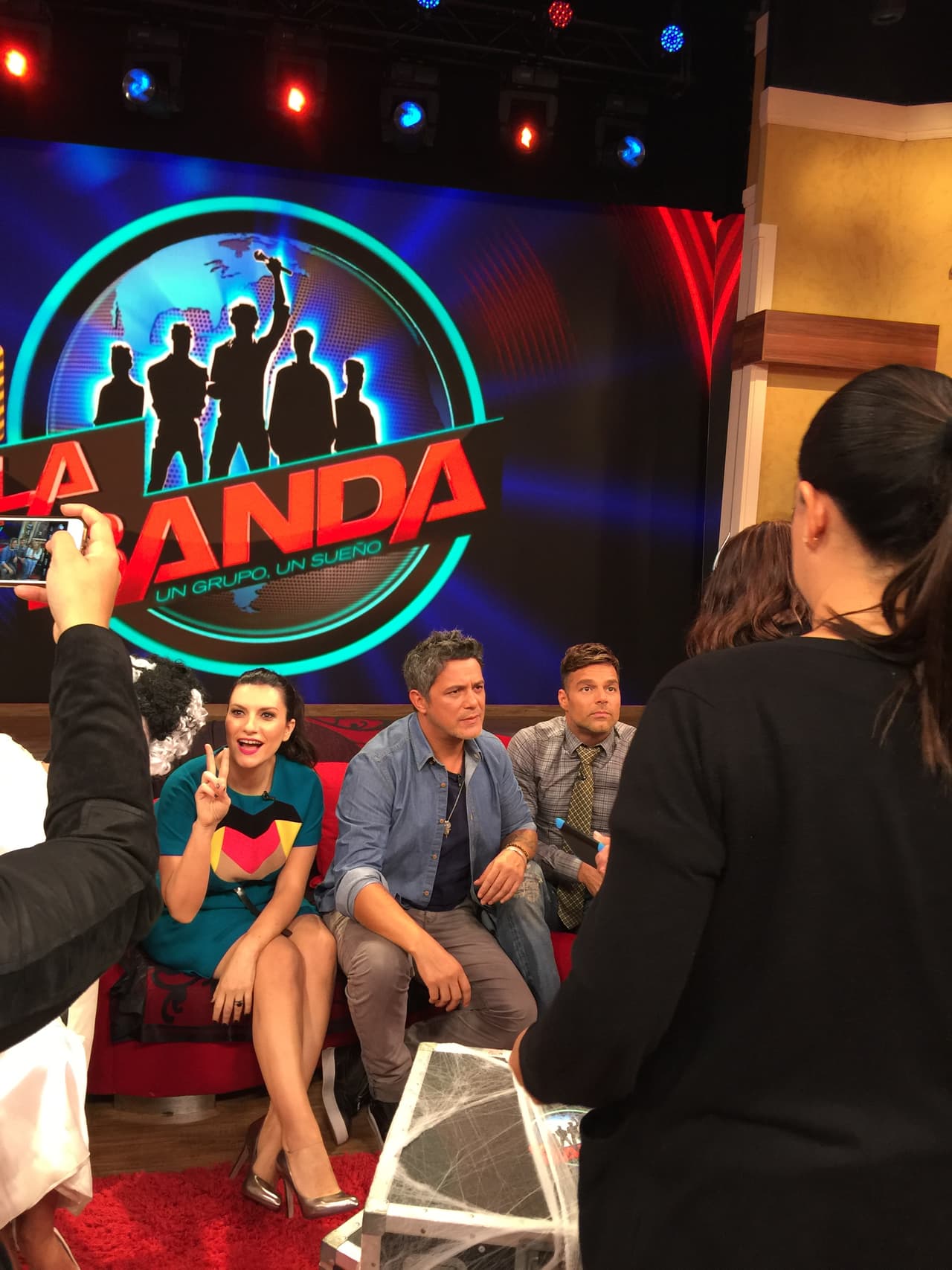 Los jueces ya están listos para los en vivo de La Banda. La competencia entra en su etapa más crucial y los chicos van con todo.