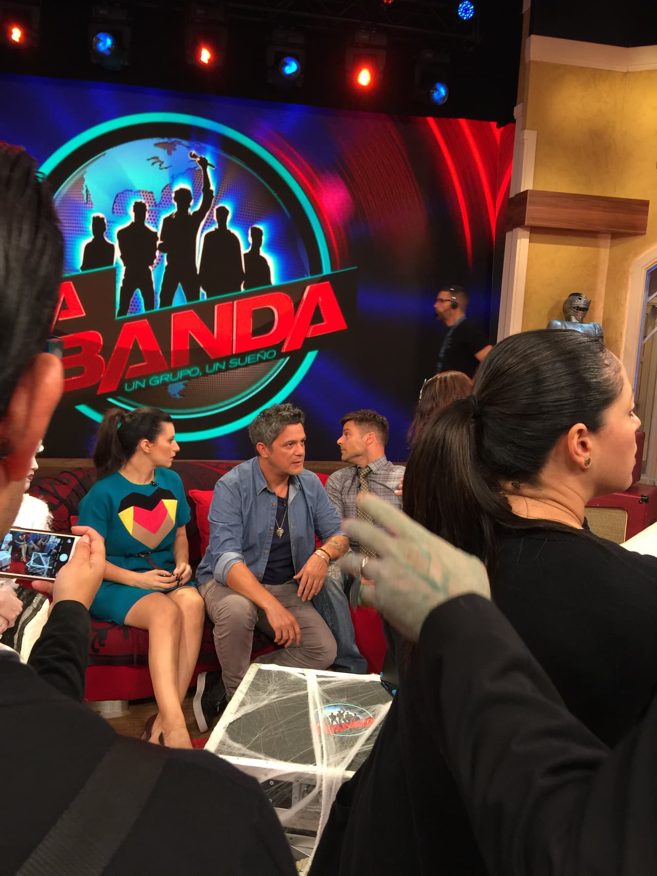 Los jueces ya están listos para los en vivo de La Banda. La competencia entra en su etapa más crucial y los chicos van con todo.